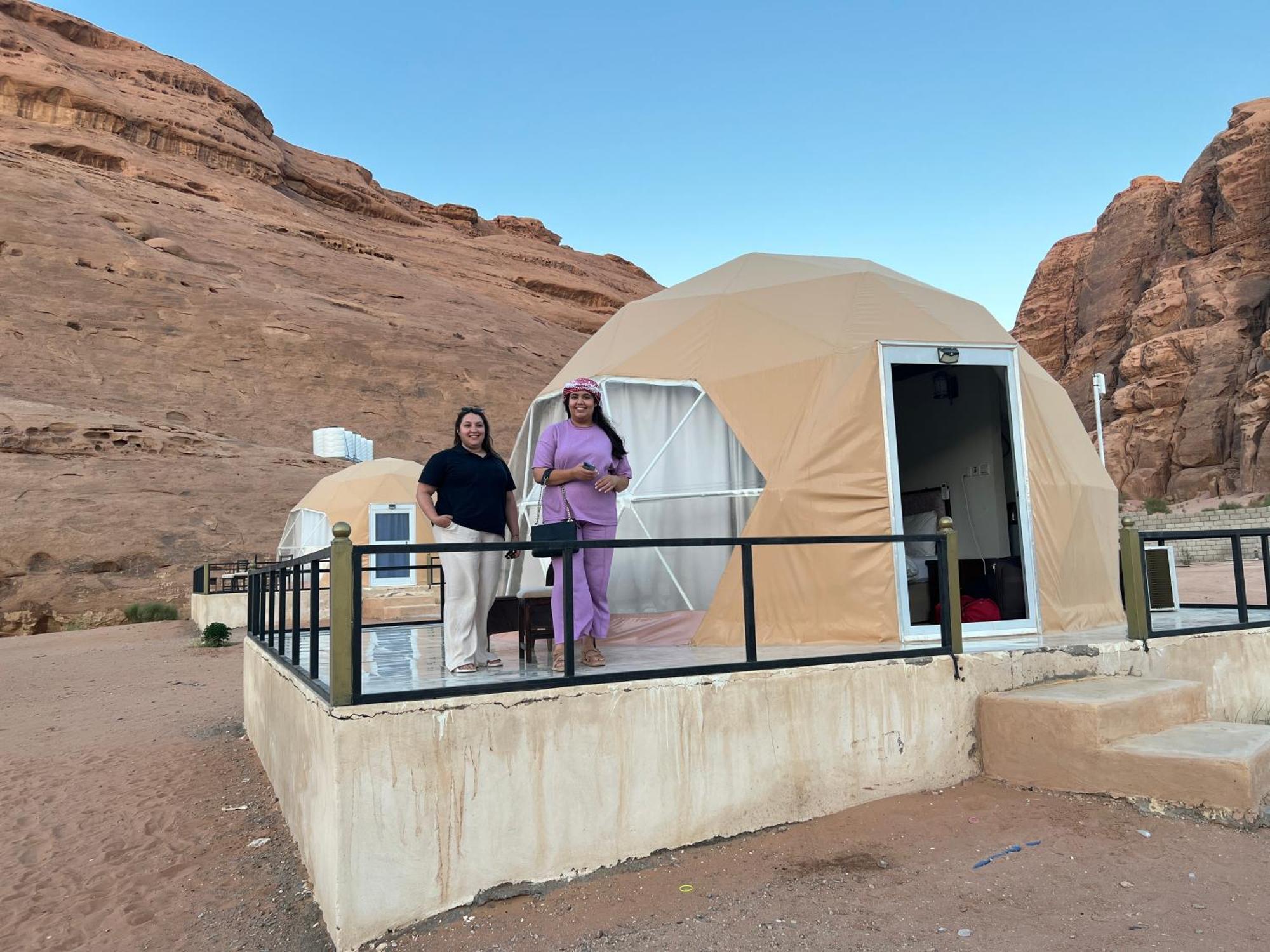 Wadi Rum Rose Luxury Camp Luaran gambar