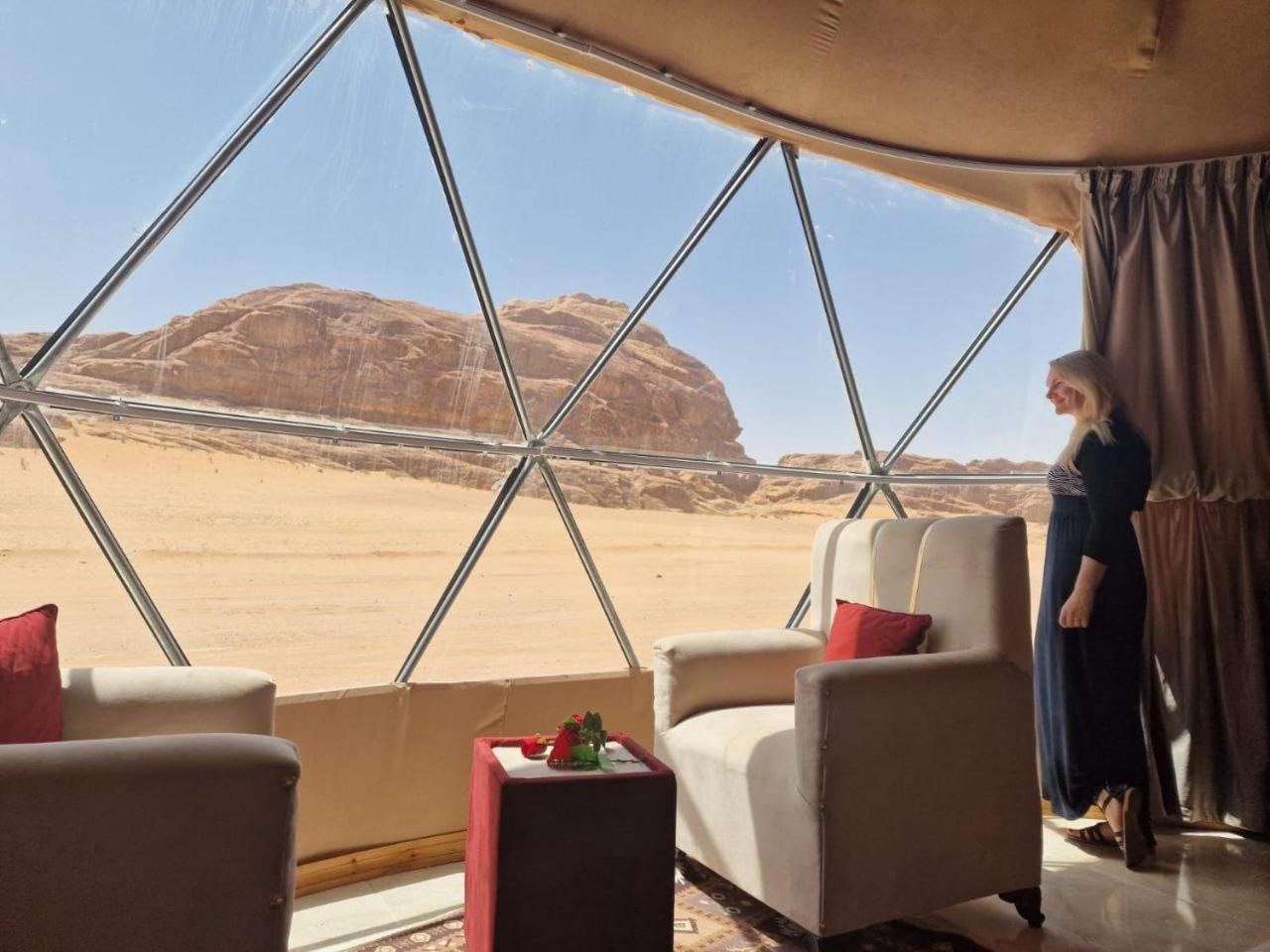Wadi Rum Rose Luxury Camp Luaran gambar