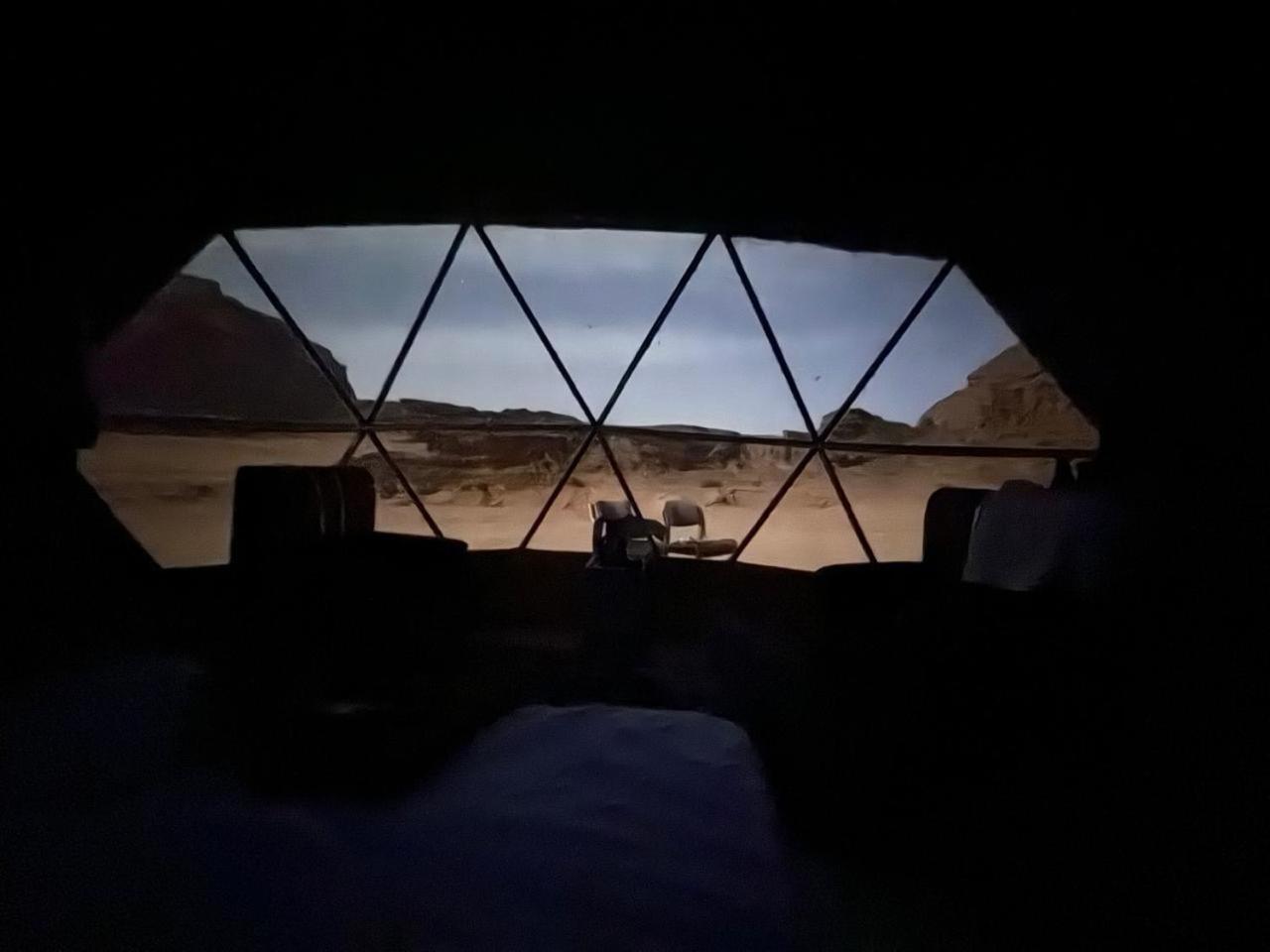 Wadi Rum Rose Luxury Camp Luaran gambar