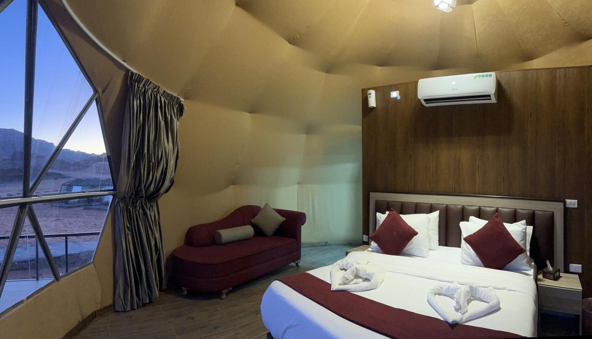 Wadi Rum Rose Luxury Camp Luaran gambar