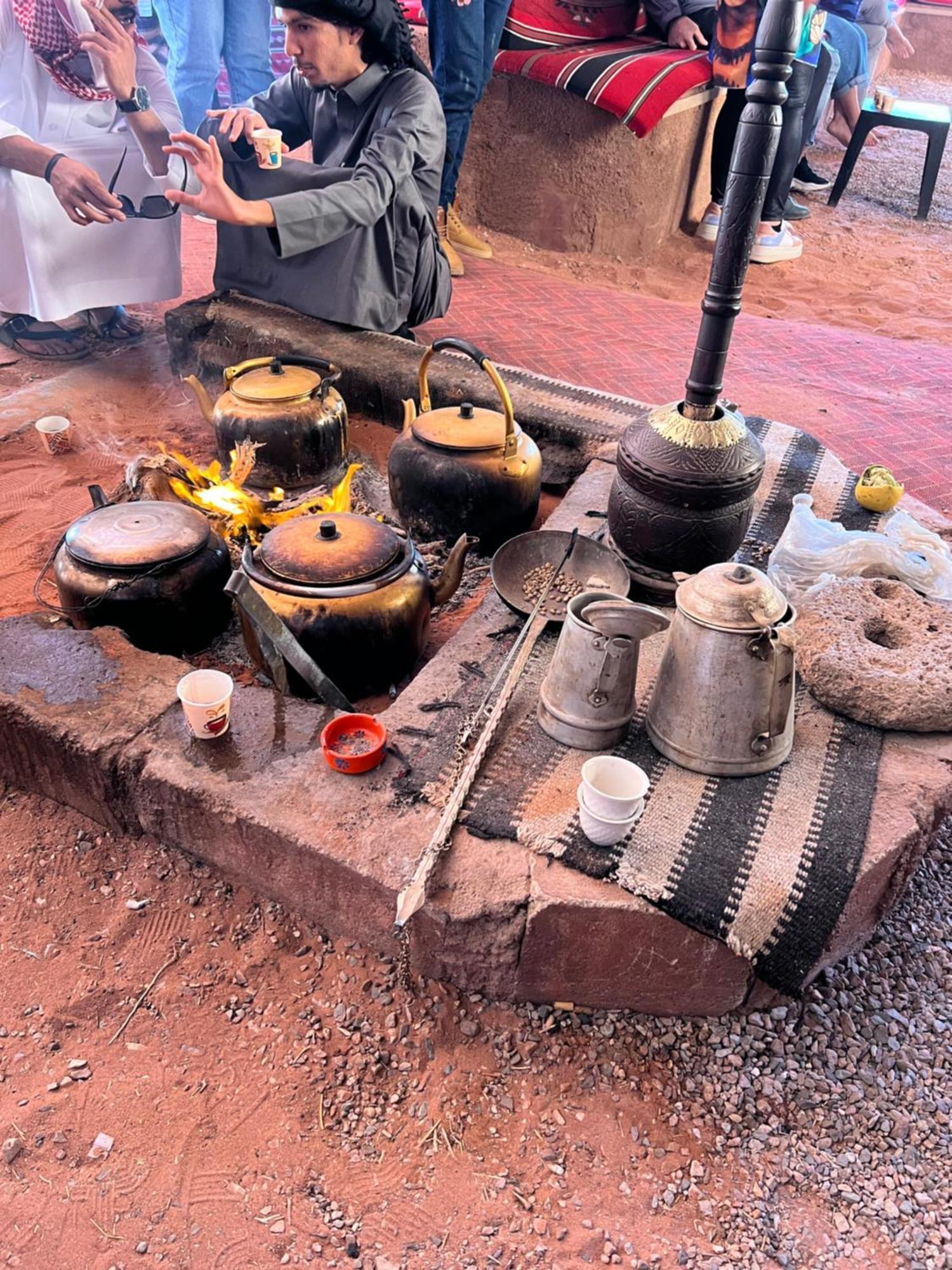 Wadi Rum Rose Luxury Camp Luaran gambar