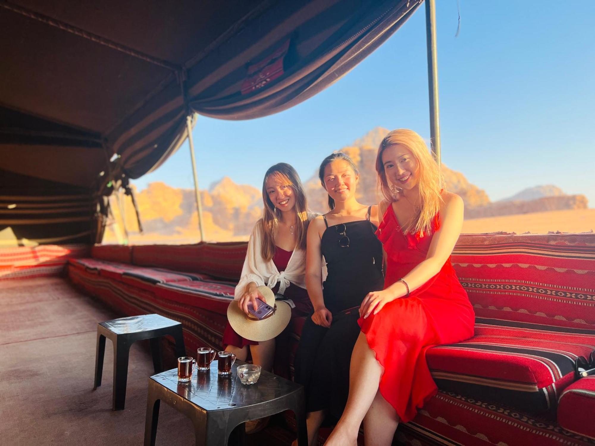 Wadi Rum Rose Luxury Camp Luaran gambar