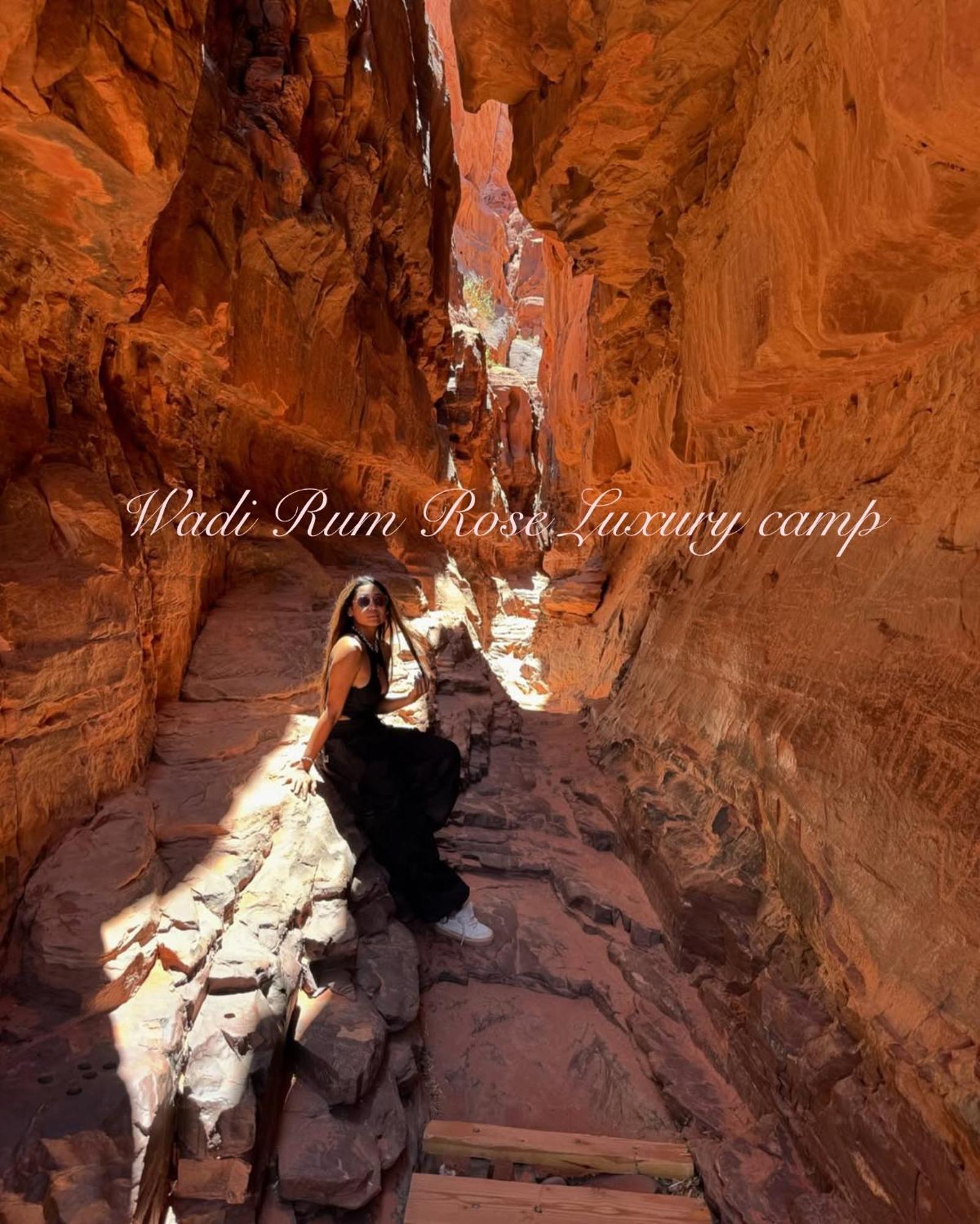 Wadi Rum Rose Luxury Camp Luaran gambar