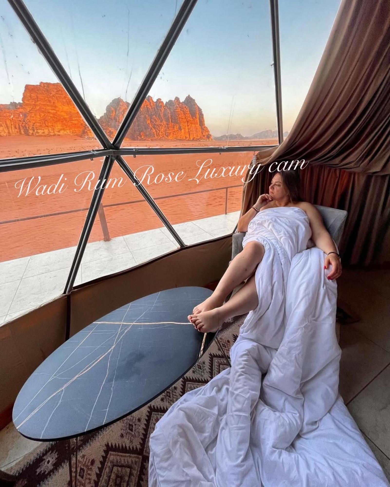 Wadi Rum Rose Luxury Camp Luaran gambar
