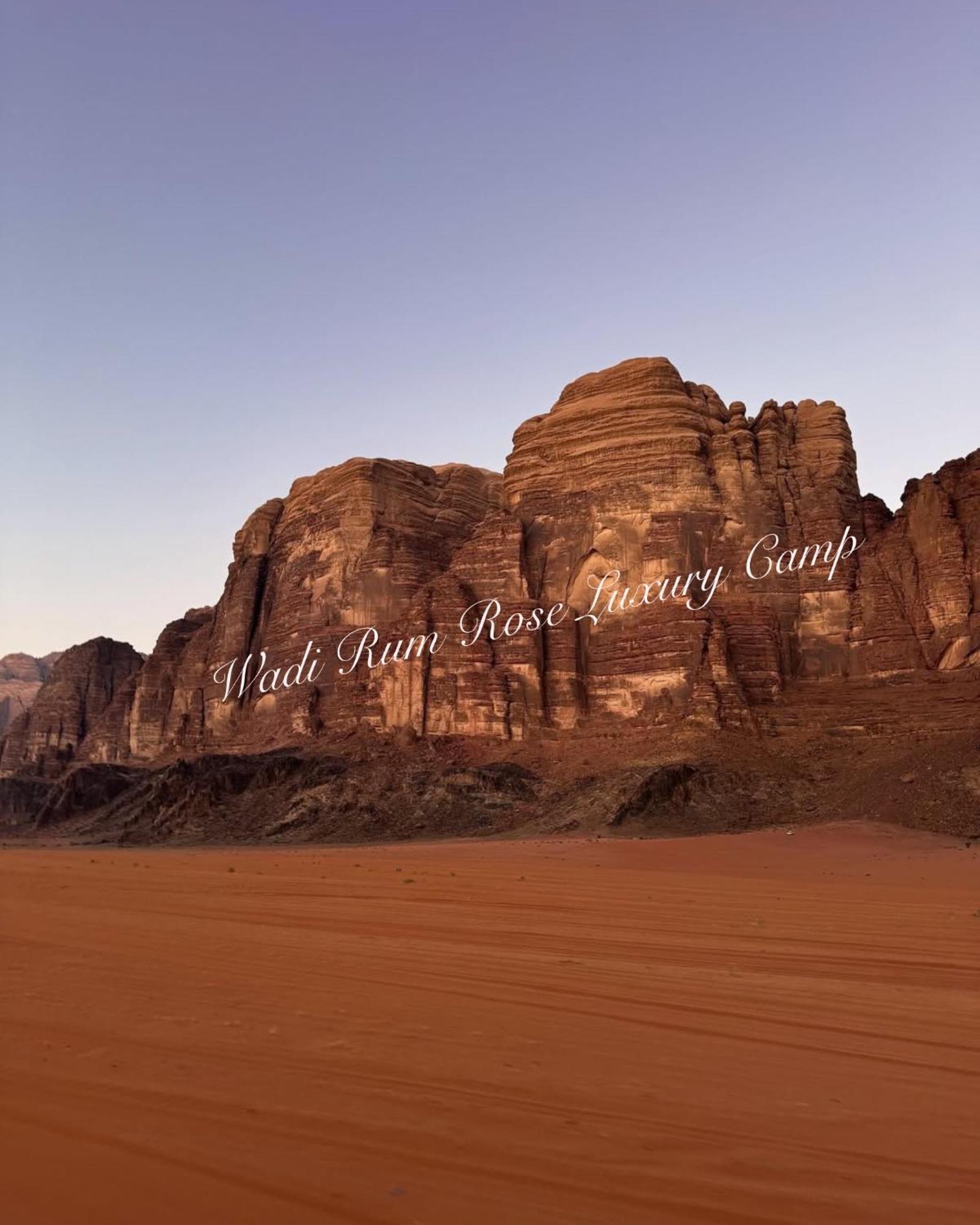 Wadi Rum Rose Luxury Camp Luaran gambar