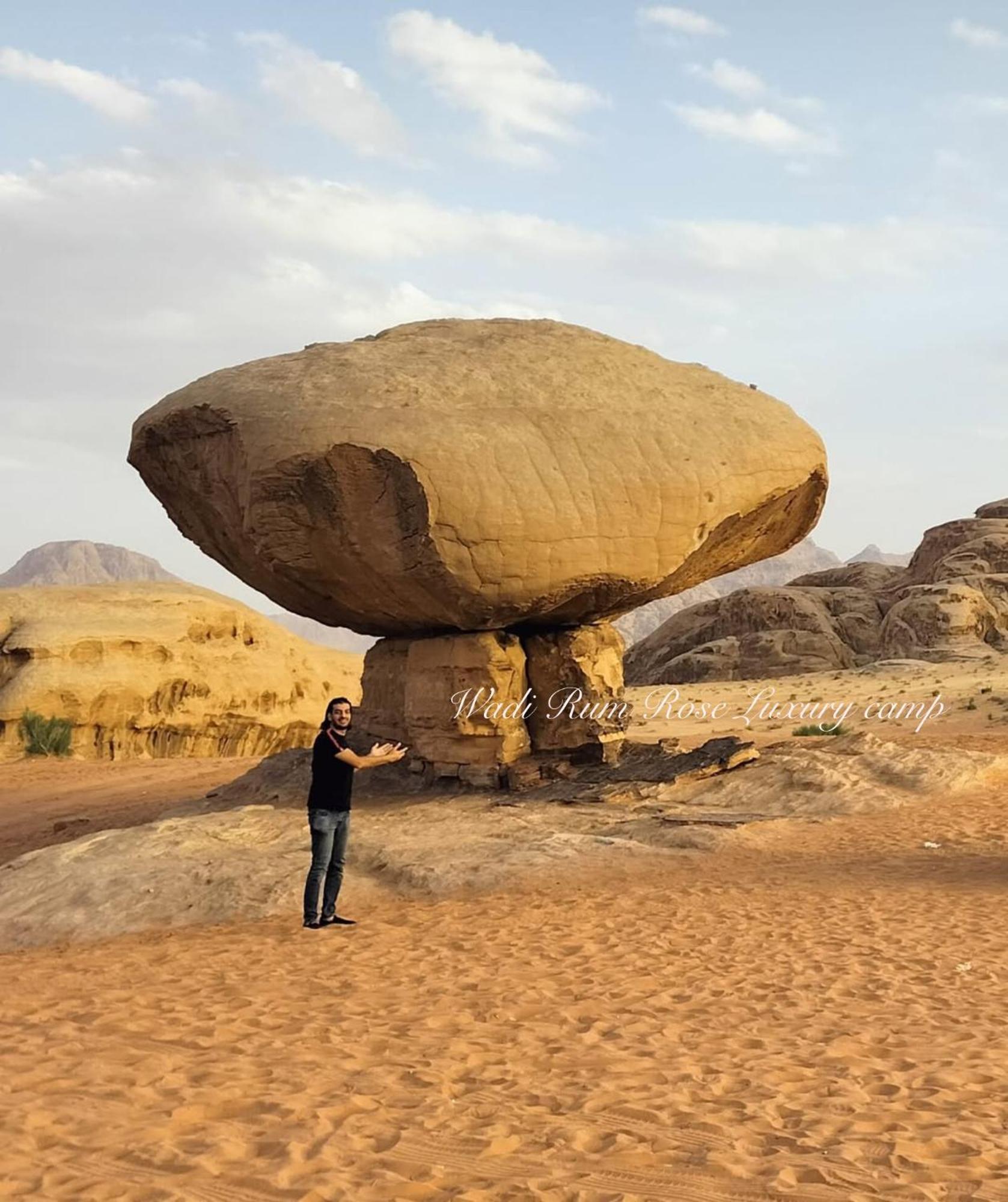 Wadi Rum Rose Luxury Camp Luaran gambar